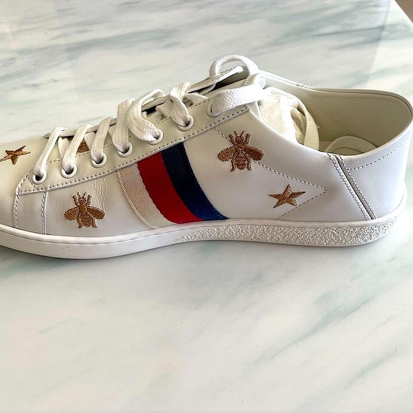 Gucci Shoes - 👟⭐️New Gucci Ace White Sneakers with Stars ⭐️ and Bees 🐝. Size 10.